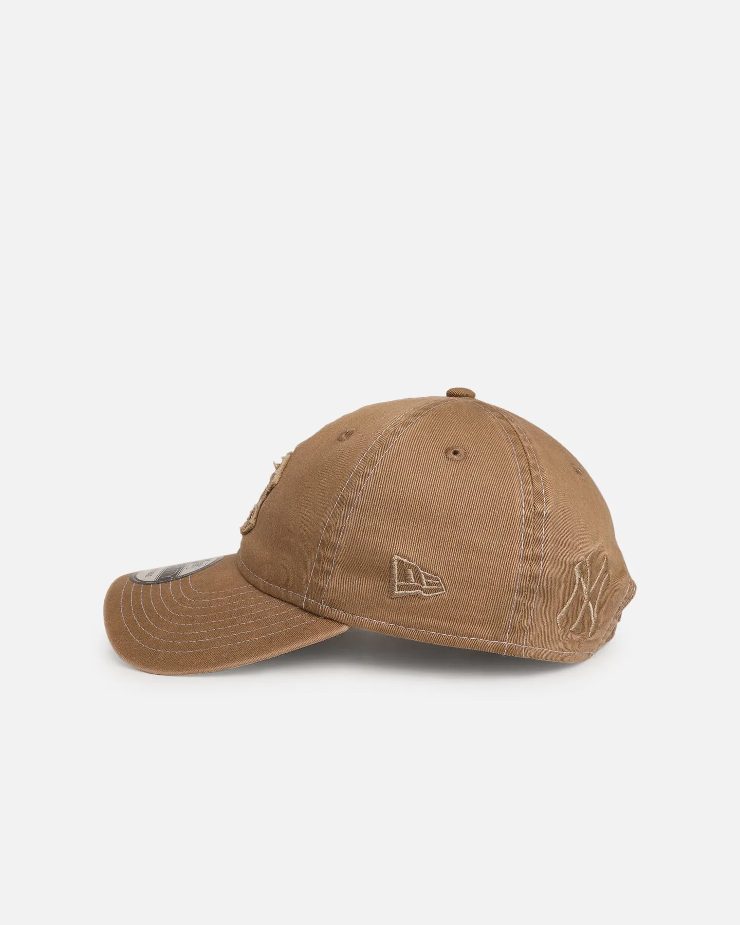 New Era New York Yankees 'Frayed' 9TWENTY Strapback Khaki