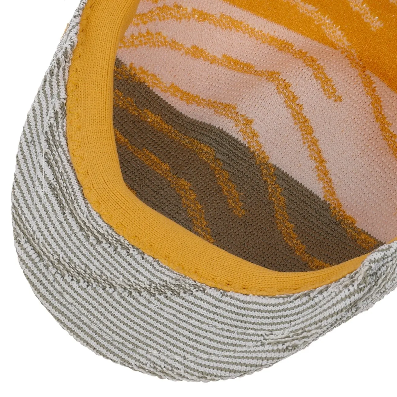 Wavy Stripe 507 Flat Cap by Kangol